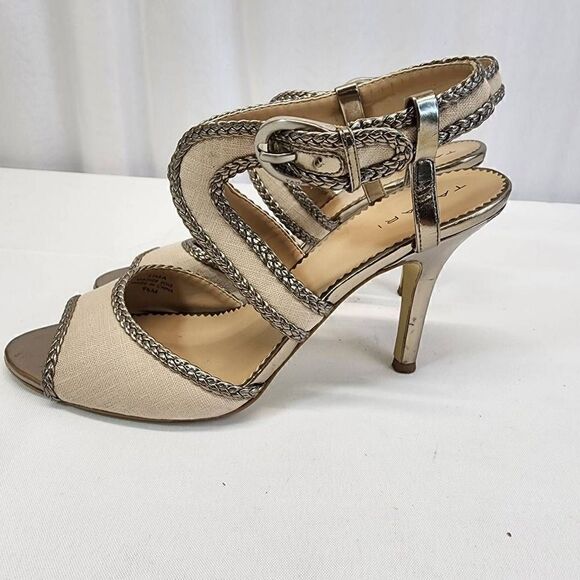 Tahari LIMA womens bown Silver high heels size 9.5M linen upper leather soles - Picture 6 of 11